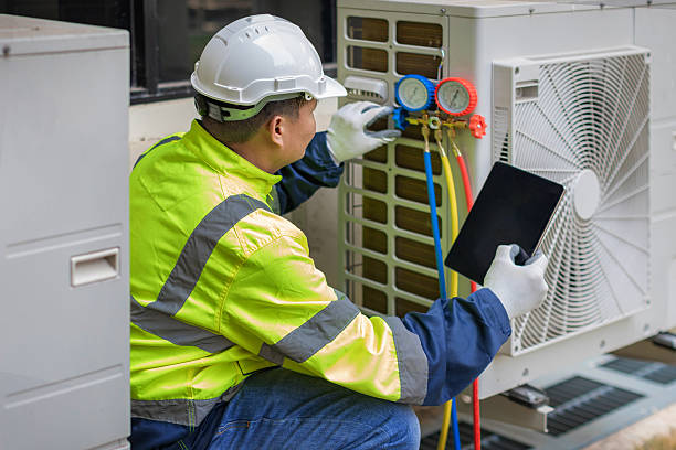 Professional Hvac technician working in West End, NC